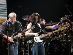 rush-in-concert.jpg